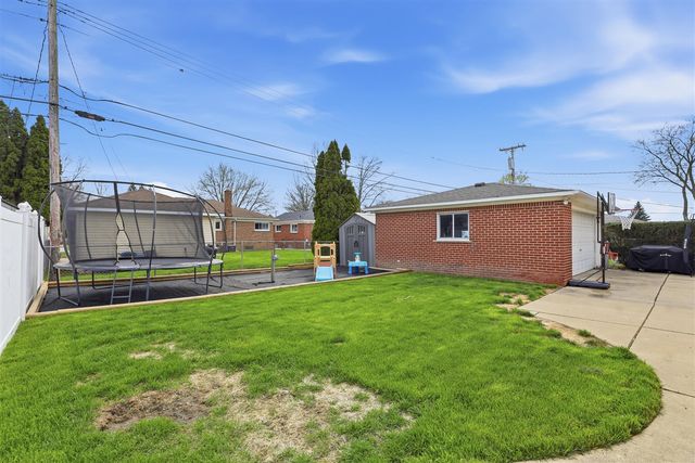 18765 Dale Avenue, Allen Park, MI 48101