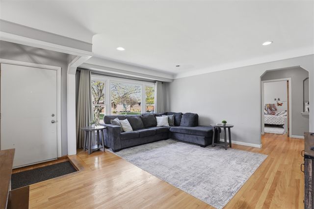 18765 Dale Avenue, Allen Park, MI 48101