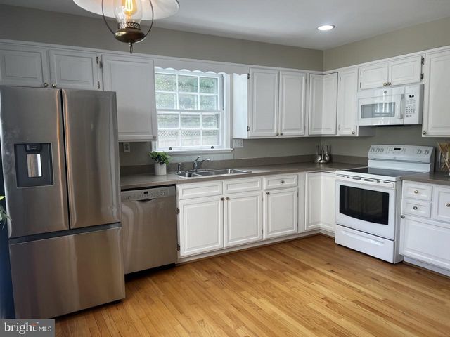 5600 BEAM CT, Bethesda, MD 20817