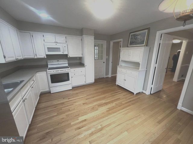 5600 BEAM CT, Bethesda, MD 20817