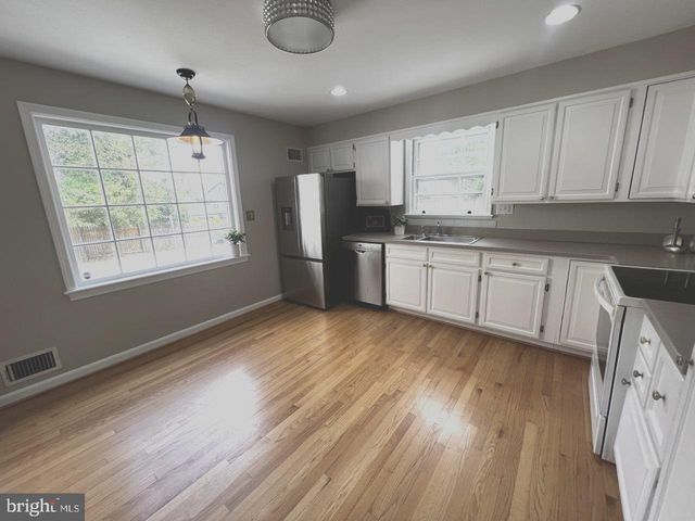 5600 BEAM CT, Bethesda, MD 20817