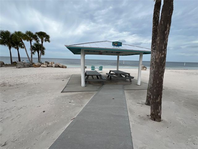 5524 GRIDLEY LANE, New Port Richey, FL 34652