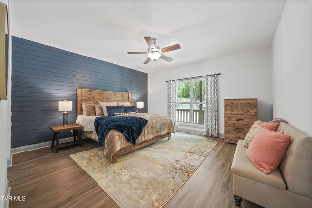 1925 Harbor Lane, Dandridge, TN 37725