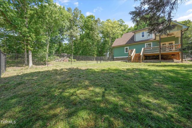 1925 Harbor Lane, Dandridge, TN 37725