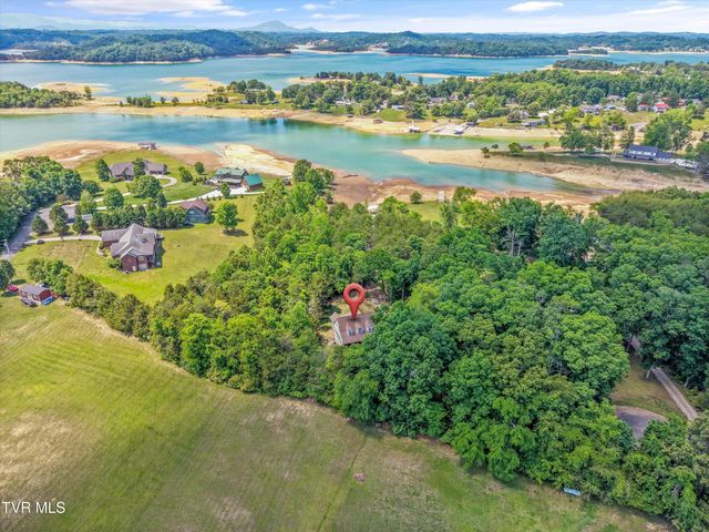 1925 Harbor Lane, Dandridge, TN 37725