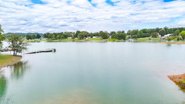 1925 Harbor Lane, Dandridge, TN 37725