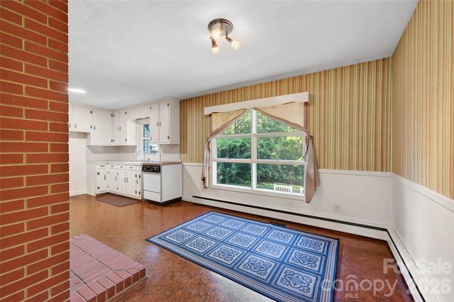 427 S Magnolia Street, Mooresville, NC 28115