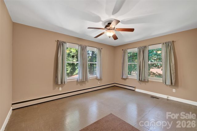 427 S Magnolia Street, Mooresville, NC 28115
