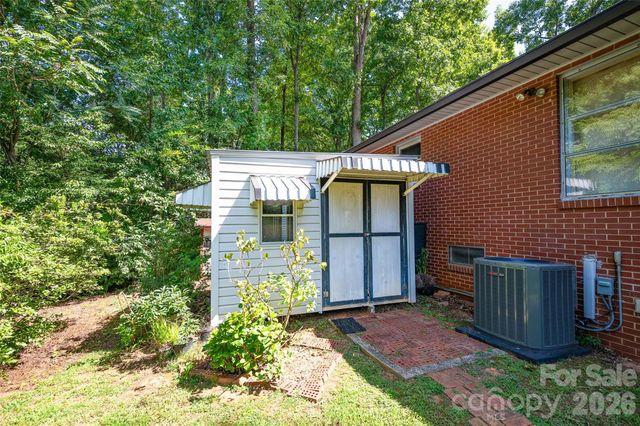 427 S Magnolia Street, Mooresville, NC 28115