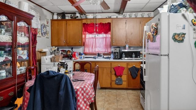 32 Franklin St, New Bedford, MA 02740