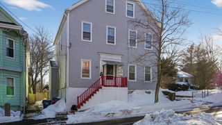 32 Franklin St, New Bedford, MA 02740