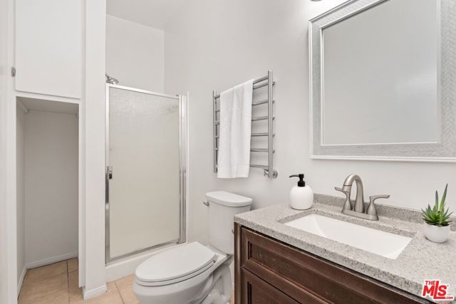 8048 Stewart Avenue, Los Angeles, CA 90045