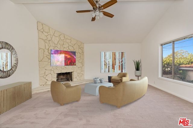 8048 Stewart Avenue, Los Angeles, CA 90045