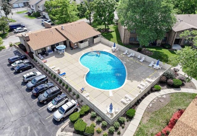 1100 E Randville Drive 110, Palatine, IL 60074