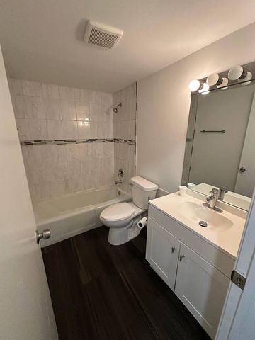1100 E Randville Drive 110, Palatine, IL 60074