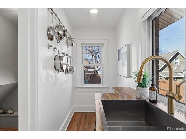 3137 W 34th Ave, Denver, CO 80211