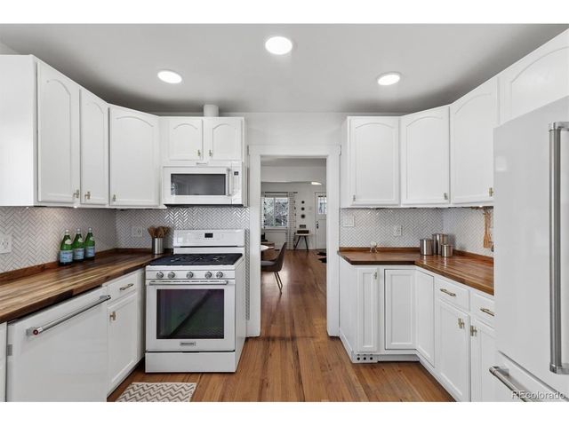 3137 W 34th Ave, Denver, CO 80211