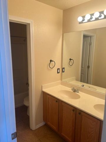 10709 Denton Road SW, Albuquerque, NM 87121