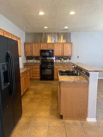 10709 Denton Road SW, Albuquerque, NM 87121