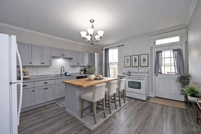 2023 Pleasant Avenue, Hamilton, OH 45015