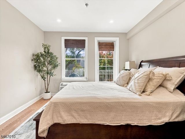 40 Constitution Way 201, Jersey City, NJ 07305