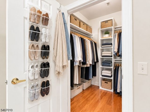 40 Constitution Way 201, Jersey City, NJ 07305