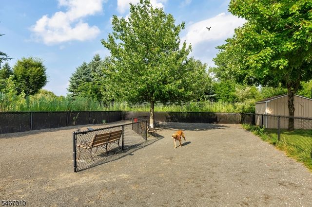 40 Constitution Way 201, Jersey City, NJ 07305