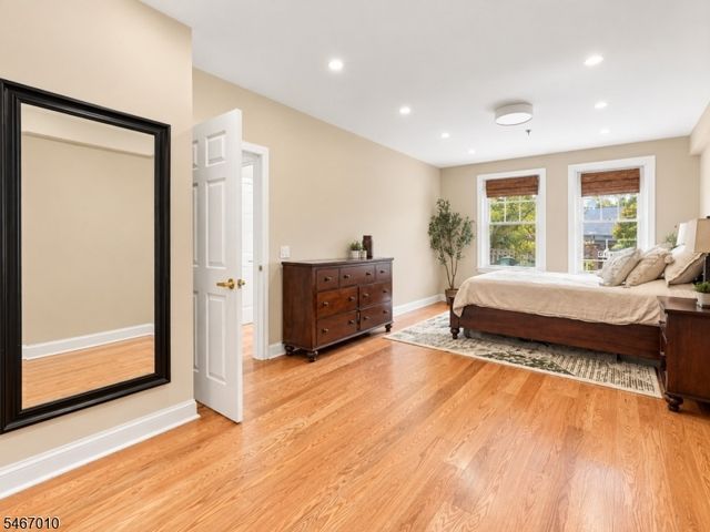 40 Constitution Way 201, Jersey City, NJ 07305