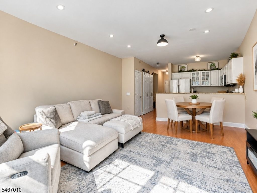 40 Constitution Way 201, Jersey City, NJ 07305 — photo 5