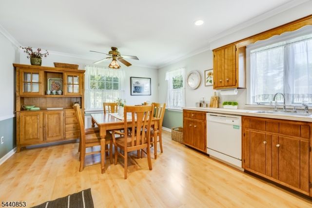 719 Godwin Ave, Midland Park Boro, NJ 07432
