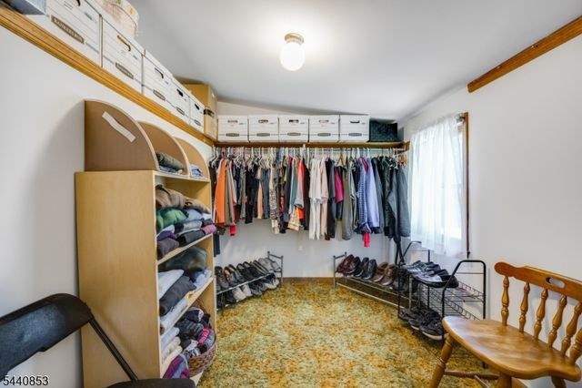 719 Godwin Ave, Midland Park Boro, NJ 07432