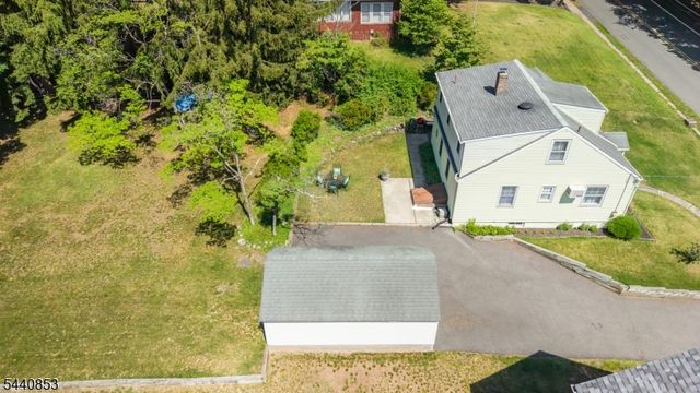 719 Godwin Ave, Midland Park Boro, NJ 07432