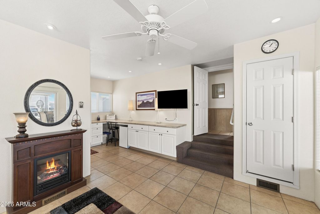 Image 5 of property listing at 111 S GREENFIELD Road 490, Mesa, AZ 85206