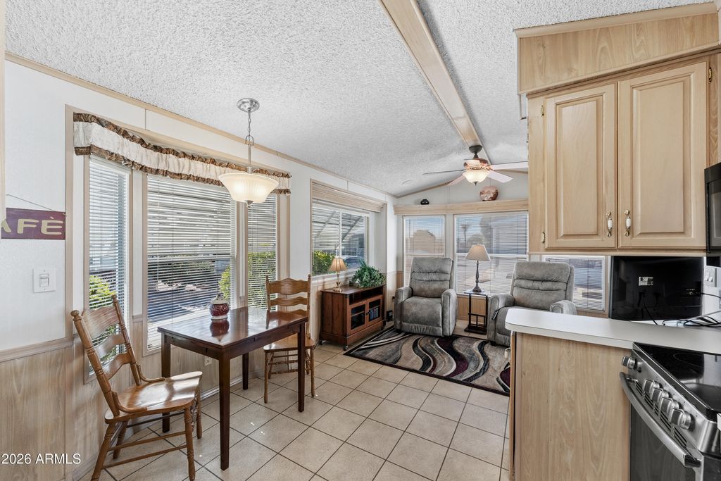 Image 7 of property listing at 111 S GREENFIELD Road 490, Mesa, AZ 85206