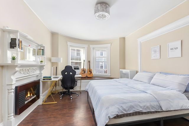 21 Royal Street 1, Boston, MA 02134