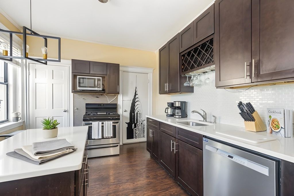 21 Royal Street 1, Boston, MA 02134