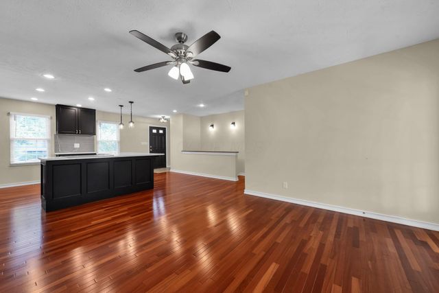3513 En Joie Drive, Columbus, OH 43228