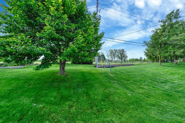 3513 En Joie Drive, Columbus, OH 43228