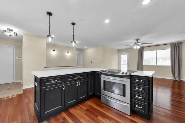 3513 En Joie Drive, Columbus, OH 43228