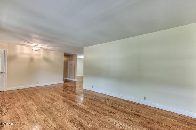 105 Livesay Circle, Rogersville, TN 37857