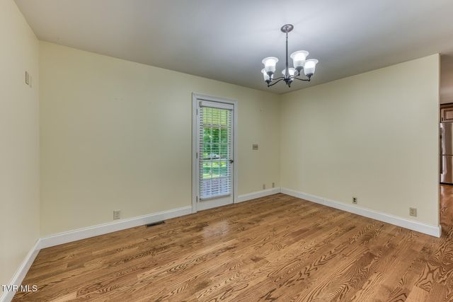 105 Livesay Circle, Rogersville, TN 37857
