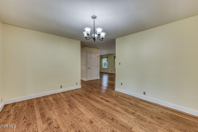 105 Livesay Circle, Rogersville, TN 37857