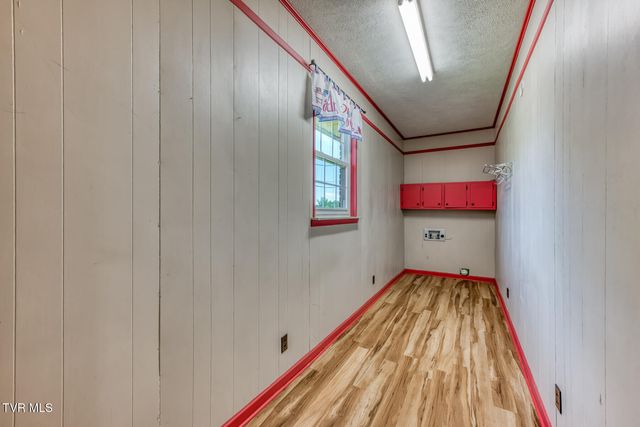 105 Livesay Circle, Rogersville, TN 37857
