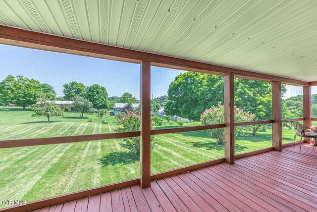 105 Livesay Circle, Rogersville, TN 37857