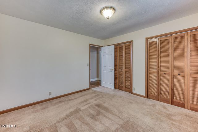 105 Livesay Circle, Rogersville, TN 37857