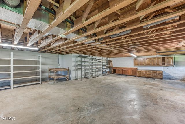 105 Livesay Circle, Rogersville, TN 37857