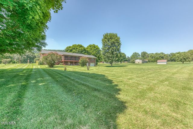 105 Livesay Circle, Rogersville, TN 37857