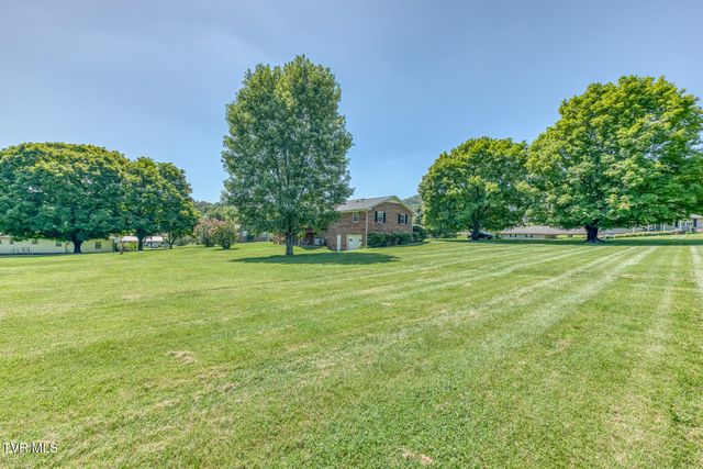 105 Livesay Circle, Rogersville, TN 37857
