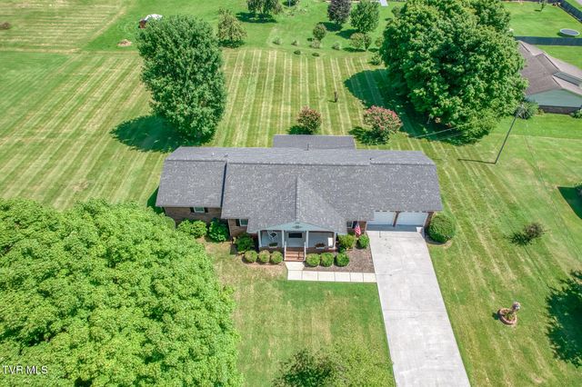 105 Livesay Circle, Rogersville, TN 37857