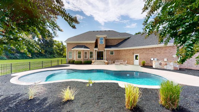 2188 Osburn Rd, Arrington, TN 37014
